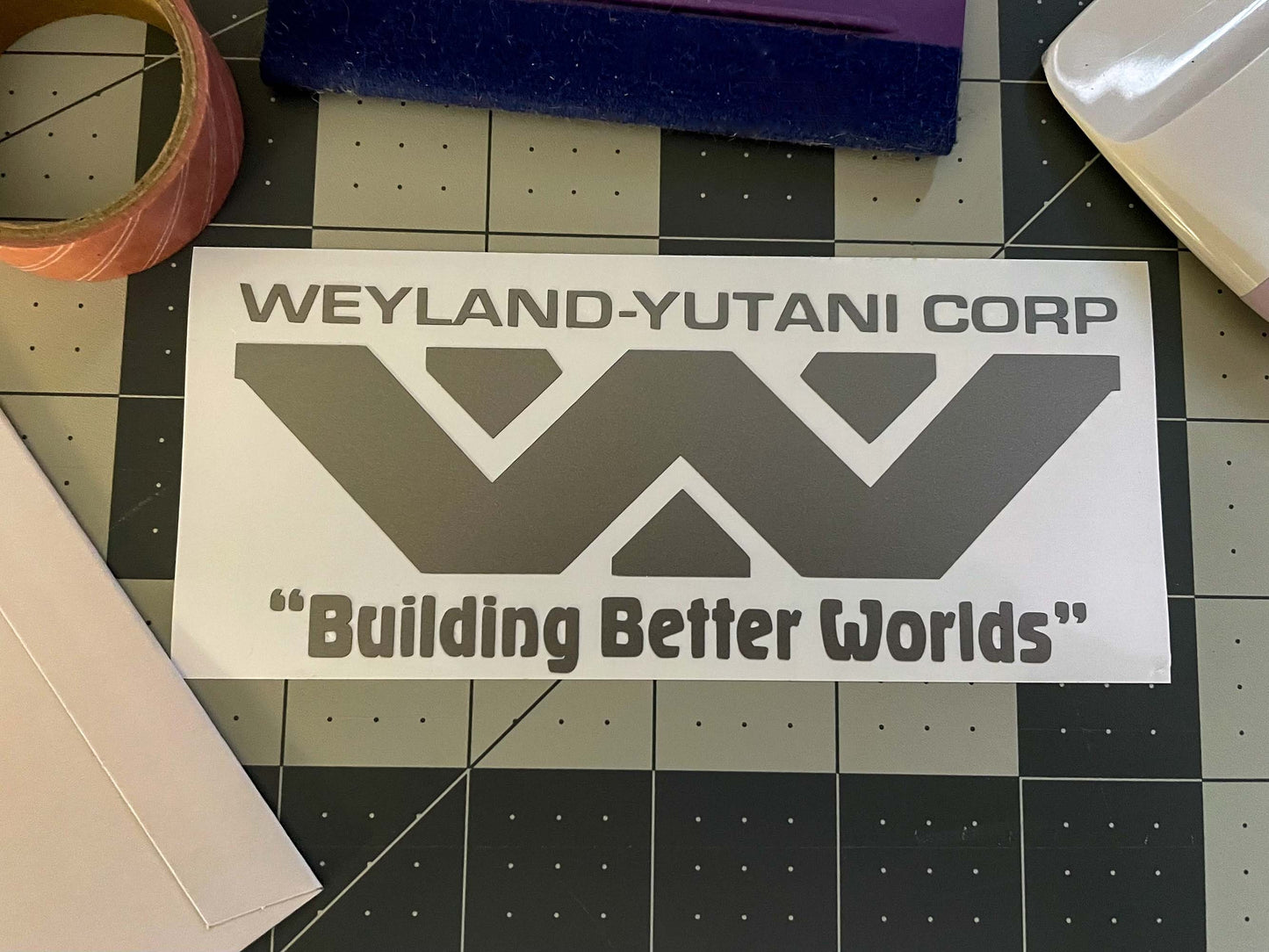 Weyland-Yutani Corp - Building Better Worlds Geek Vinyl Decal