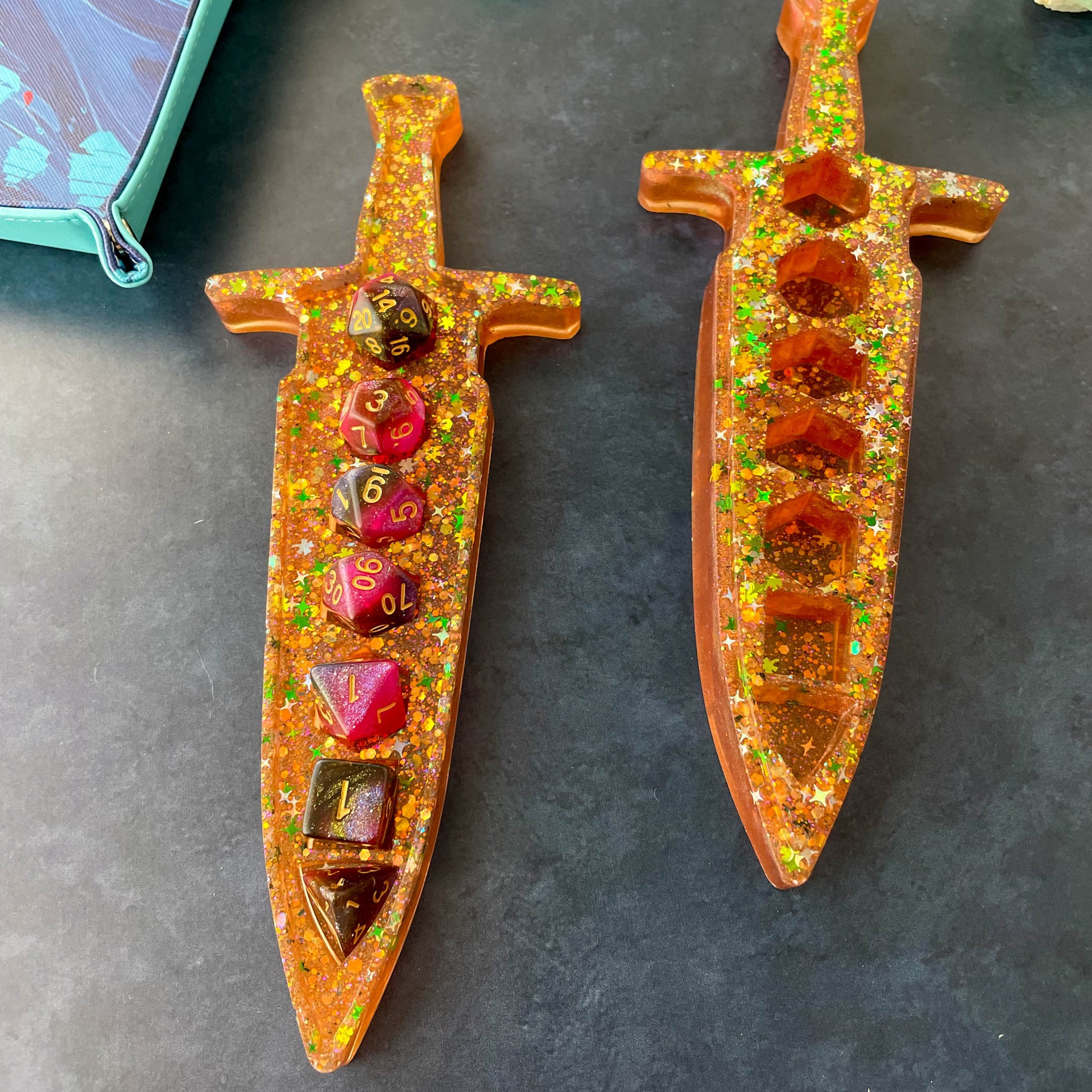 Lucky Green and Gold Dagger Dice Box